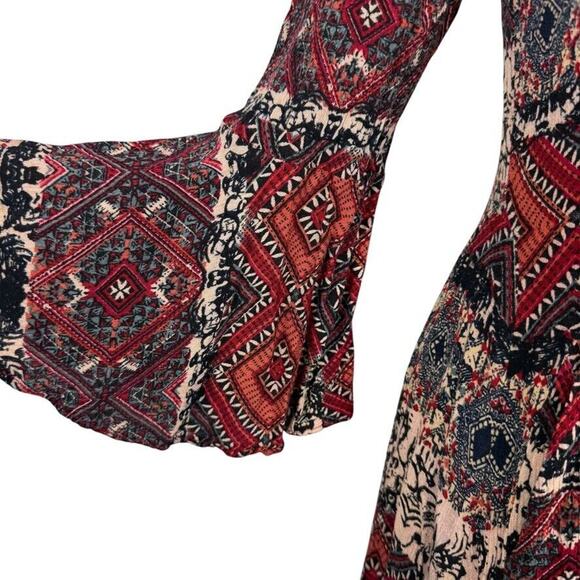 Holding Horses Anthropologie Bell Flare Sleeve Dress Mini Fit Flare Red Print M - Picture 6 of 16